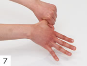 速乾性擦式アルコール製剤による手指消毒7