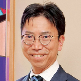 院長 坂井 謙介 先生
